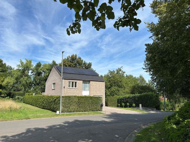 Ruime villa met 5 slaapkamers en zwembad