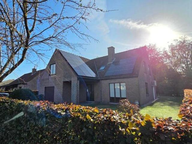 Ruime villa op rustige locatie