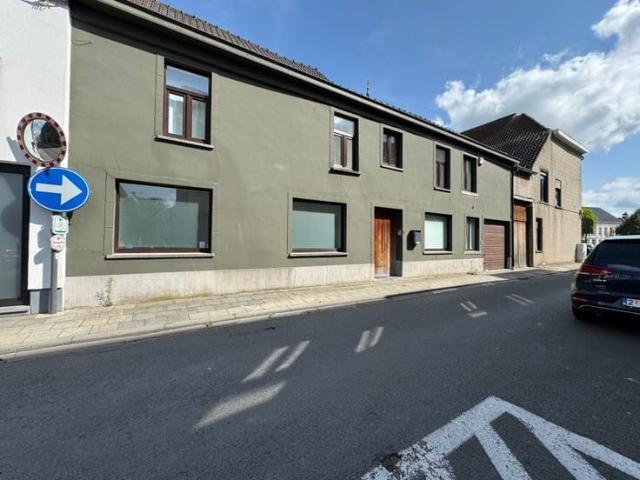 Ruime woning centrum Wakken