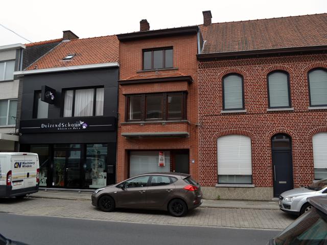 Ruime woning op uitstekende locatie