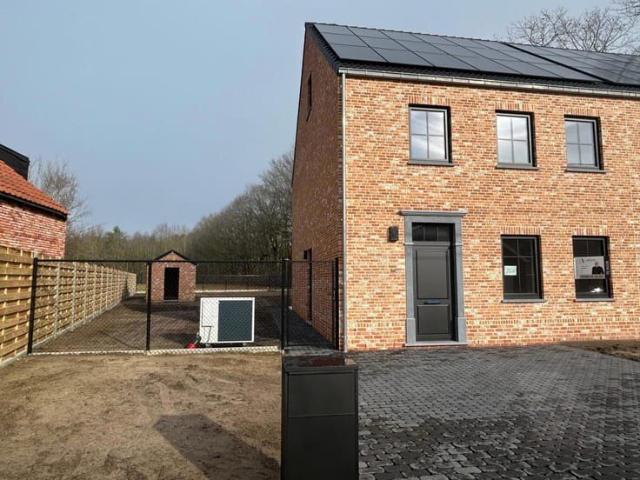 Ruime woning met een zee van ruimte en licht