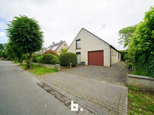 Ruime woning met grote tuin te huur in Jabbeke