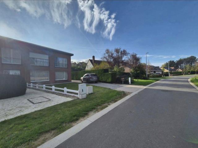 Ruime woning met prachtig zicht op de velden en leuke tuin