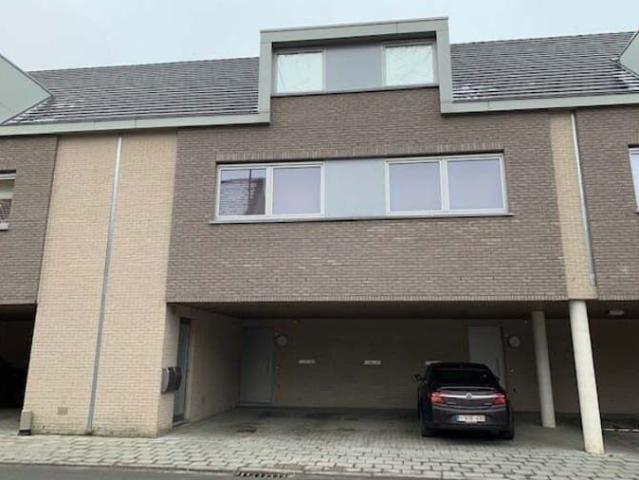 Ruime woning met 3 slaapkamers centrum van Ardooie