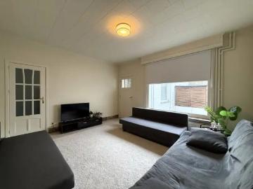 Ruime woning met 3 slaapkamers op vlot bereikbare locatie