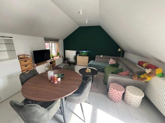 Ruime woning met 3 slaapkamers te Nieuwerkerken, op fietsafstand van het centrum van Aalst