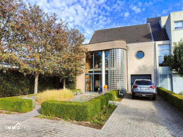 Ruime woning met 4 slaapkamers in Herdersem