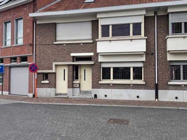 Ruime woning met 5 slaapkamers in het centrum