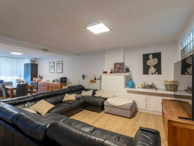 Ruime woning met 5 slaapkamers te huur – Oostende Konterdam