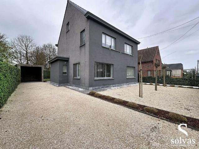 Ruime woning te Ursel!