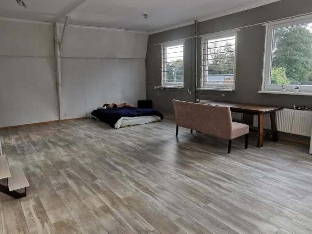 Ruime zelfstandige studio Overasselt naast Nijmege