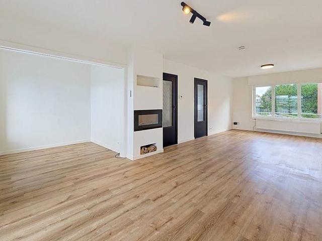 Ruime bel étage woning met tuin en garage nabij het UZ!