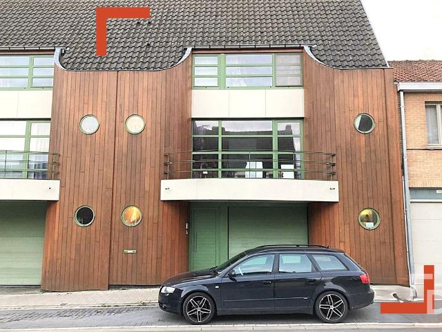Ruime bel étage te huur op een topligging in Poperinge