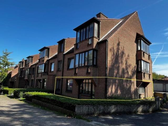 Ruime drie slaapkamerappartement in Tielt