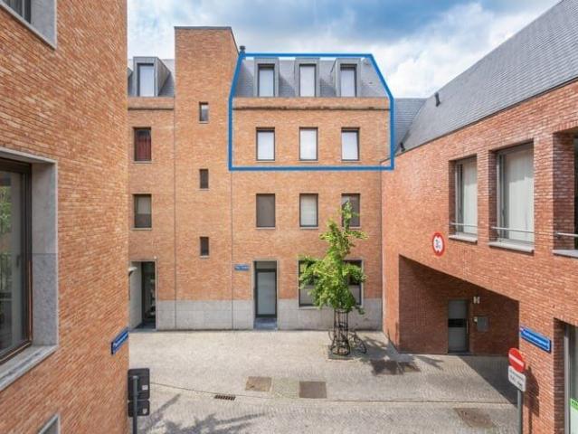 Ruime duplex 157m² met 3 slaapkamers aan het St.Joris H.