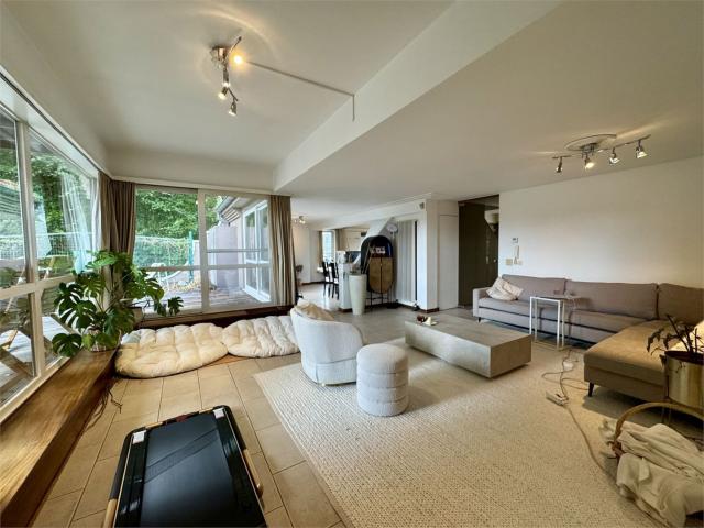 ruime duplex penthouse met uitgestrekt terras
