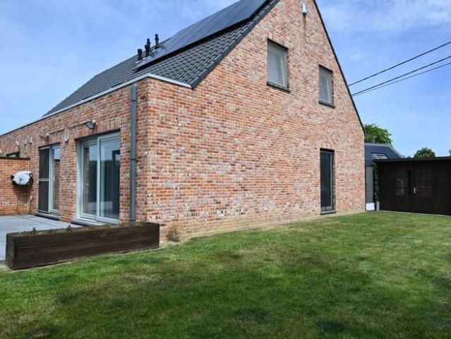 Ruime en energiezuinige woning met 3 slaapkamers, mezzani.