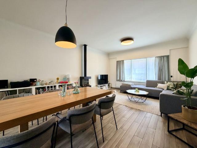 Ruime en stijlvol vernieuwde woning nabij het centrum van Vrasene Marcel Vastgoed