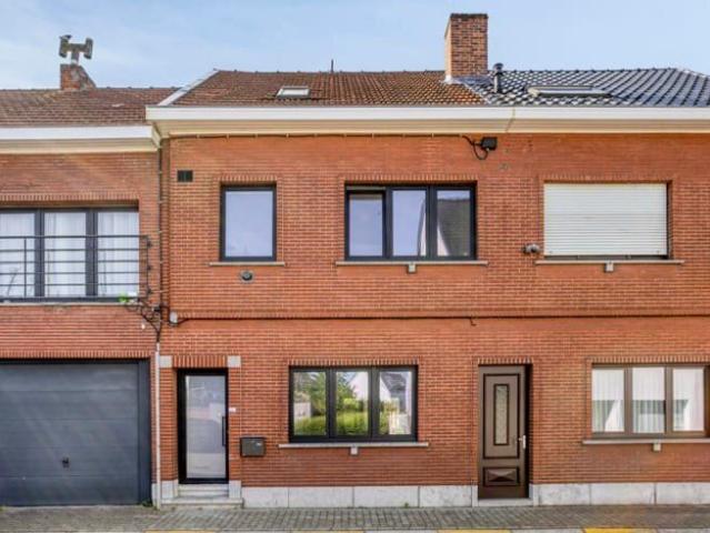 Ruime gerenoveerde gezinswoning te huur in Londerzeel ✨