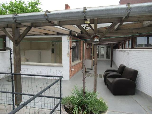 Ruime gerenoveerde woning met 3 slaapkamers in centrum van Sint Truiden