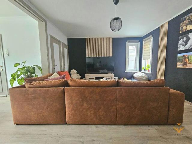 Ruime gezinswoning met tuin en garage te huur