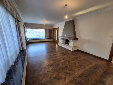 Ruime gezinswoning met veranda en tuin