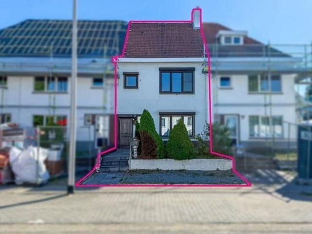 Ruime gezinswoning met 4 slaapkamers en gezellige tuin!