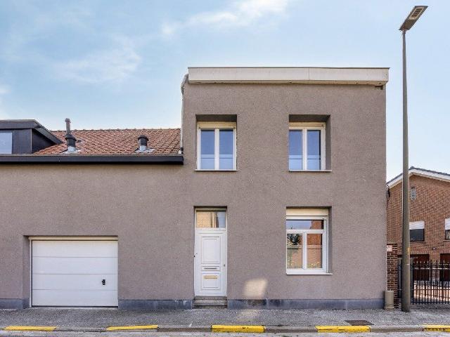Ruime halfopen woning in Mechelen