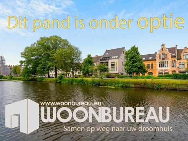 Ruime halfopen bebouwing met garage en 3 slaapkamers in Sin