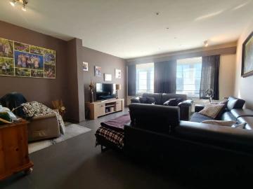 Ruime halfopen bebouwing met garage en 3 slaapkamers in Sint Niklaas
