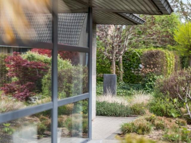 Ruime instapklare gezinswoning met tuin te huur in Oostakker