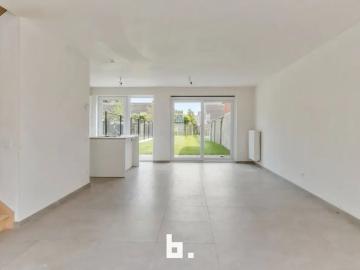 Ruime nieuwbouwwoning met zonnige tuin
