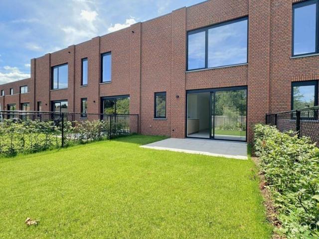 Ruime nieuwbouwwoning met 3 slaapkamers & bureel