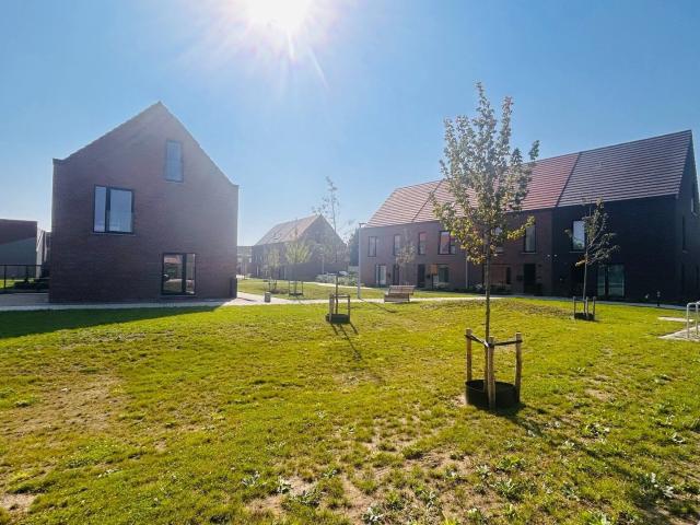 Ruime nieuwbouwwoning met 3 slaapkamers en eigen parkeerp.