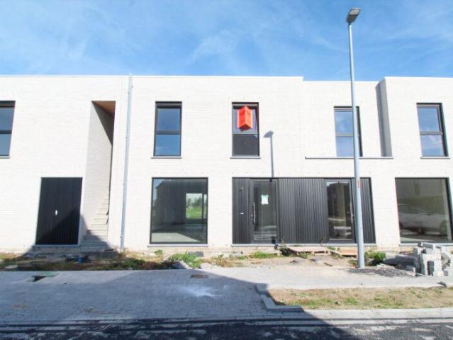 Ruime nieuwbouwwoning te Roeselare