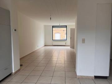 Ruime rijwoning nabij station Ieper | TE HUUR