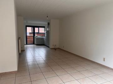 Ruime rijwoning nabij station Ieper | TE HUUR