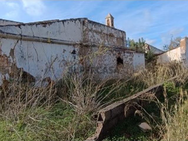 Ruína Vista Mar e Terreno em Loulé
