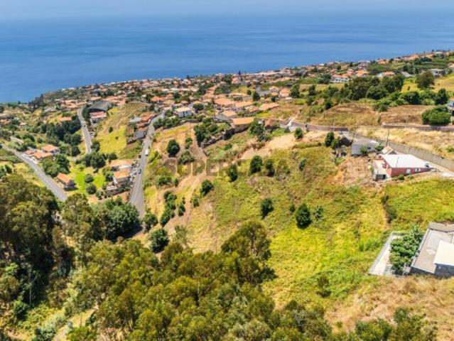 Ruína com 3.141m2 de terreno, Vista Mar definitiva, Estreito da Calheta, Madeira
