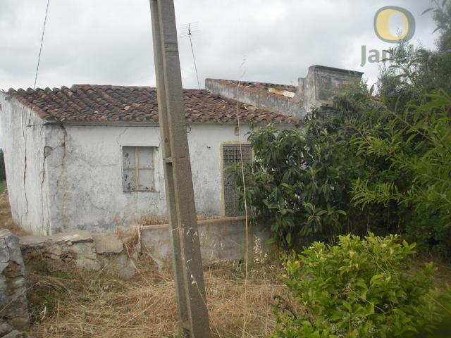 Ruína com 237 m2 e 2200 m2 de terreno em Tavira 237m² Santa Catarina Da Fonte Do Bispo