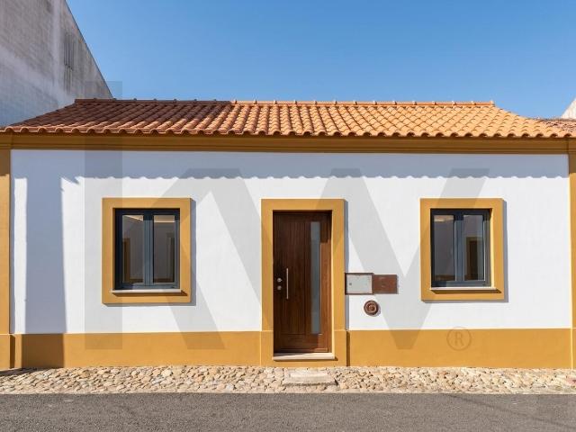 Ruina com 900m² de Terreno