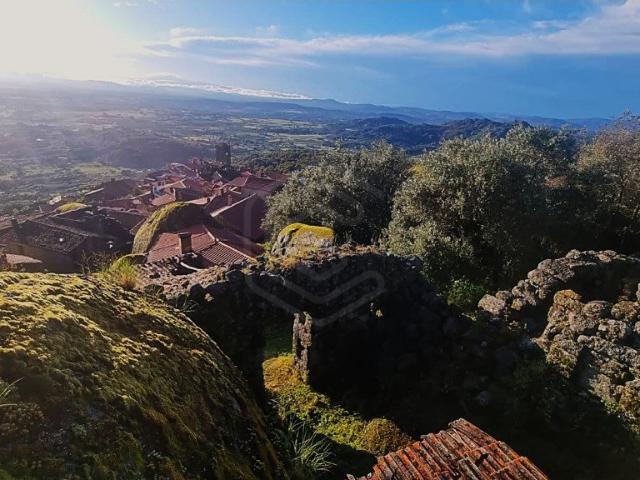 Ruina com excelentes vistas, junto ao Castelo de Monsanto. 93m² Monsanto e Idanha a Velha