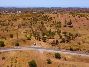 RUINA COM TERRENO COM PIP APROVADO PARA MORADIA T3 COM PISCINA VISTA MAR VILA NOVA DE CACELA VRSA ALGARVE