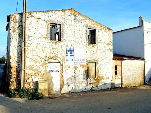 Ruina com terreno de 89m2 na Galvana 70m² Faro Sé e São Pedro