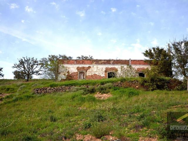 Ruína de casa de fazenda com 5 hectares à venda em Salir Lou. 73m² Salir