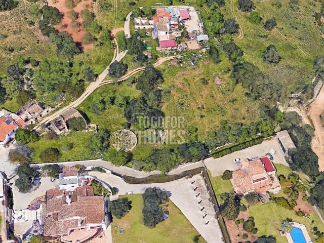 Ruína e Terreno com aprovação de projeto pendente para const. m² Boliqueime