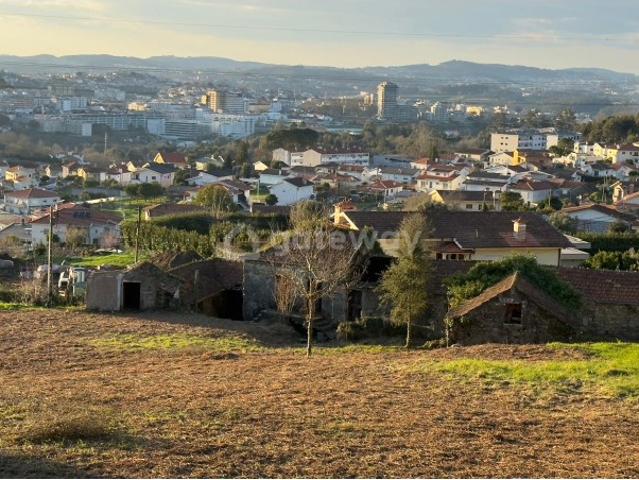 Moradia com Projeto Aprovado | São Miguel do Couto, Burgães Santo Tirso