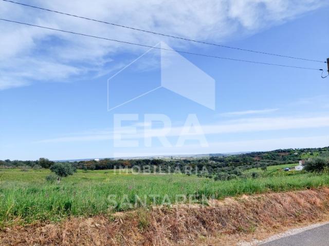 Ruína Inserida em Terreno de 14.020m2
