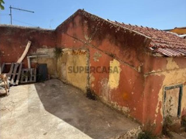 RUÍNA NO BEATO | OPORTUNIDADE DE REABILITAÇÃO