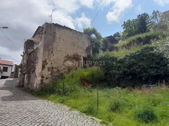 RUINA | NO CENTRO DA VILA | PAMPILHOSA DA SERRA | SERRA DO AÇOR